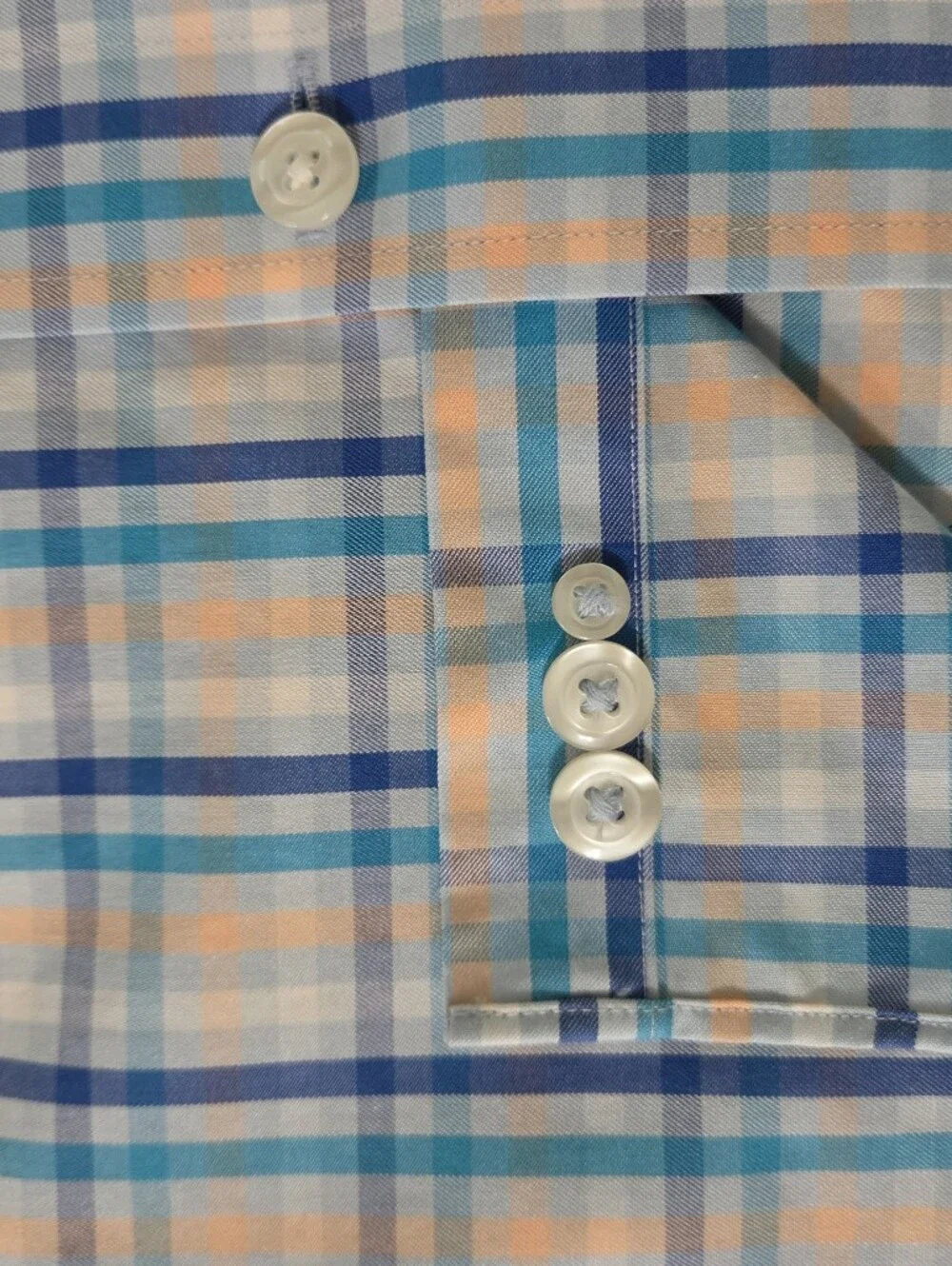 Duluth Trading Co. Men's Blue Plaid Wrinklefighter Relaxed Fit Long Sleeve Shirt